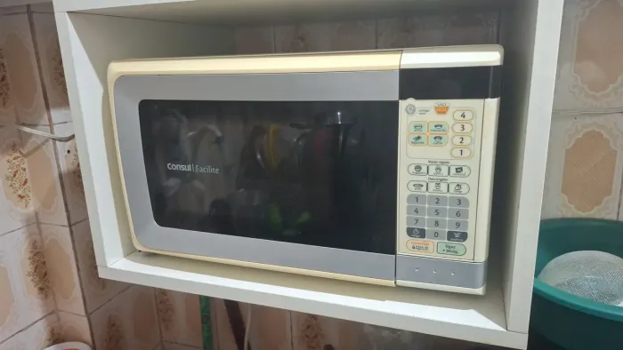 Micro-ondas Consul Facilite - Bom Estado - Funcionando Perfeitamente