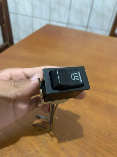 Botão do farol auxiliar gol quadrado 