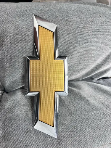 Emblema Chevrolet S10/Blazer Original - Gravata Dourada