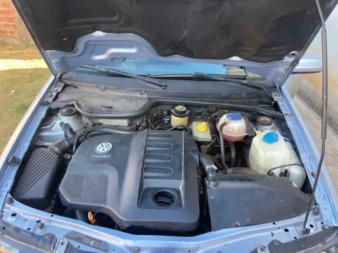 Volkswagen Gol Geração III 1.0 MI 16V Turbo Gasolina Mec. 4P 2001
