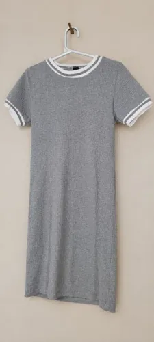 Vestido cinza feminino