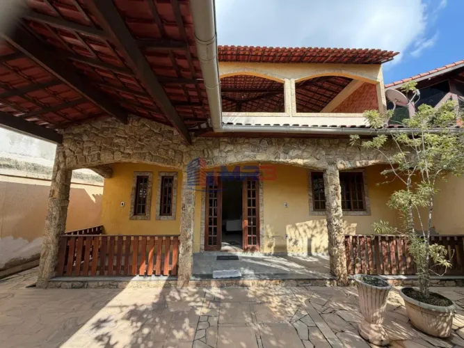 Casa com 3 quartos, suíte, piscina e terraço para Venda em Taquara