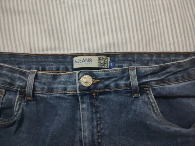 Calça jeans nova 48