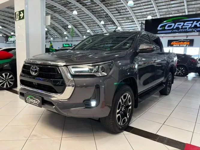 Toyota Hilux CD SRX 4X4 2.8 TDI 16V Diesel Aut. 2025