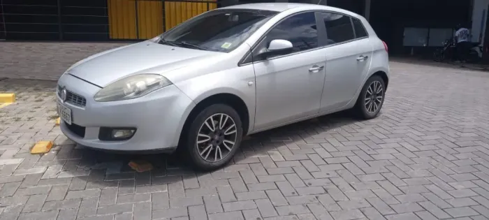 Fiat Bravo Essence 1.8 Flex 16V 5P 2013