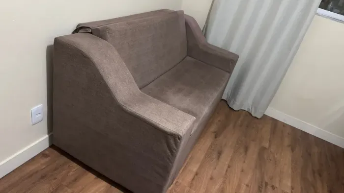 Cama Box Solteiro com Cama Auxiliar e Sofá-Cama Conservado - Confortável e Prático