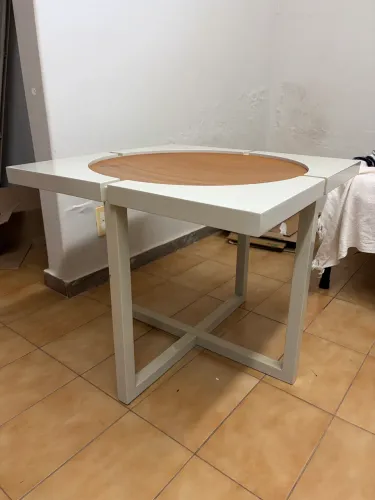 Mesa de Canto Moderna (MDF e Laqueada) - 70x70 cm