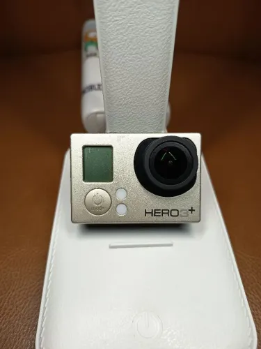 GoPro HERO3+ Silver Edition + Head Strap + Cabo USB Original