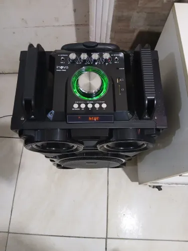 Venda caixa amplificada inova semi nova