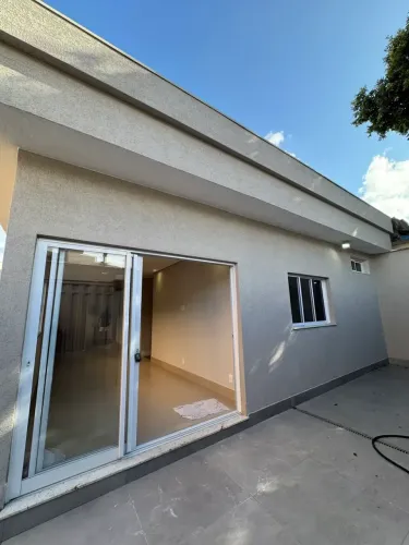 Casa toda reformada no bairro Gloria ao lado da Abilio Machado