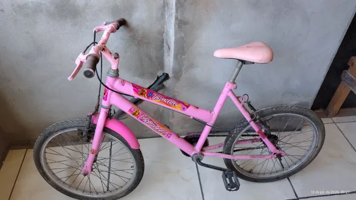 Bike infantil aro 20 R$ 300,00