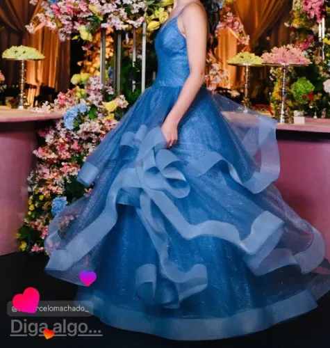 ? Vestido Azul Princesa com Glitter e Babados ( vestido de festa de 15 anos)