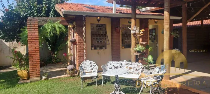 Chácara em Terra Preta (Mairiporã) Porteira Fechada e Estrutura Completa