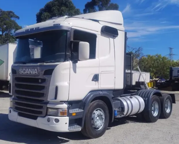 Caminhão Scania G 420 A6X2 Branco Com Freio Retarder