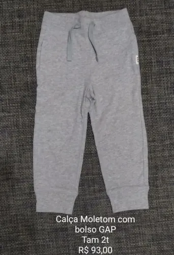 Calça de moletom cor cinza - marca GAP- tamanho 2 anos