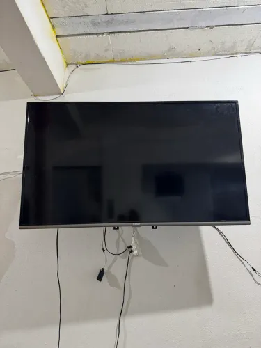 Vendo uma tv 55 polegadas $ 350.00