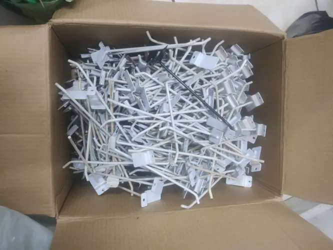 Gancho 20cm pra por acessórios em lojas 50 unidade de gancho por 50,00 reais