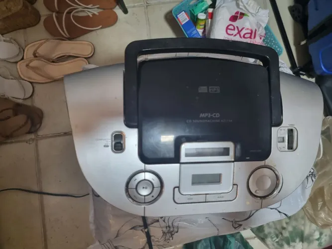 Vendo radio tocando CD Philco