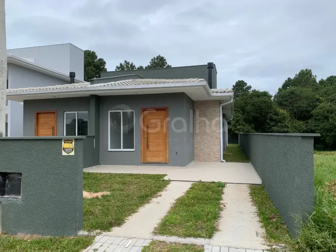 Casa de 76m² com 3 dormitórios sendo 1 suíte no bairro Rio Vermelho