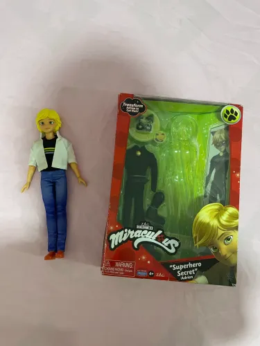 Boneco Miraculous Ladybug Adrien Superhero Secret Playmates Toys