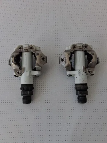 Pedal de Clipless M-520 Shimano