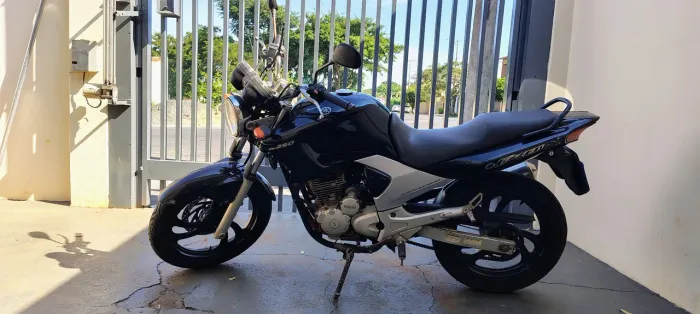 Yamaha Fazer 250