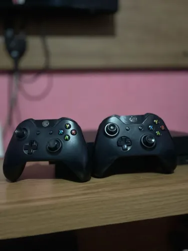 Xbox one x 1Tb 4k