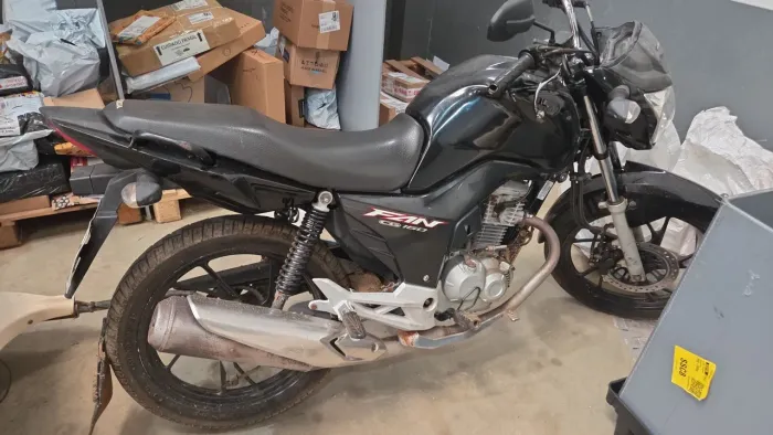 Fan 160 em dias no jeito de transferir, toda boa só pegar e roda.