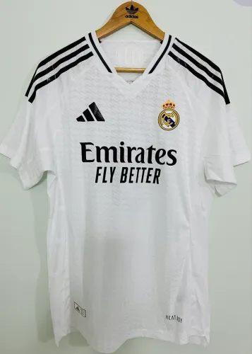 Camisa Real Madrid 2024/25 - #7 Vini Jr #9 Mbappe (Modelo Jogador)