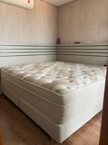 Cama king size anjos