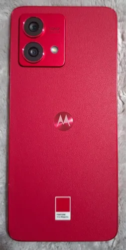 MOTO G84 5G 256GB 8GB RAM VIVA MAGENTA + CAIXA E ACESSÓRIOS