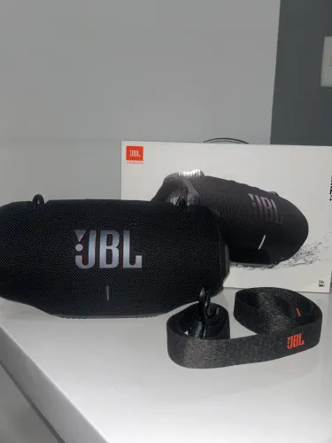 JBL Xtreme 4 ? Potência, graves fortes e bateria duradoura