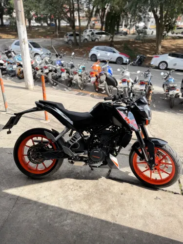 Duke 200 KTM
