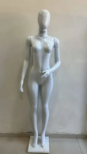 Manequim Feminino Corpo Inteiro Branco Reta NOVO - Com Base