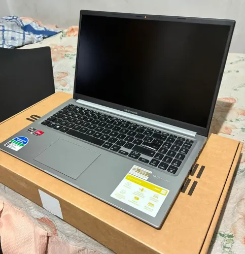 Notebook Asus Vivobook 15 16GB 512GB Ryzen 7