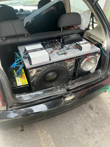 Caixa trio com o auto falante de 15 sds e tuíta taorus linha profissional