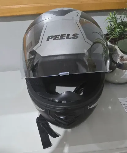 Lindo Capacete peels spike .