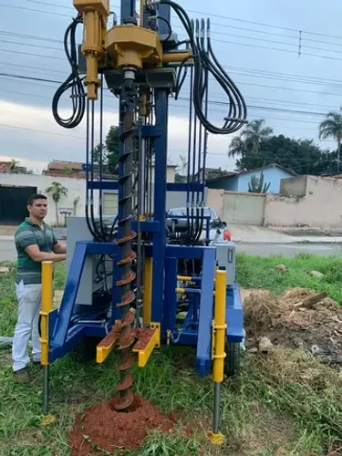 Perfuratriz para sondagem até 15 metros, trados de 5" teste SPT