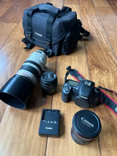 Canon 100-400m + 17-40mm