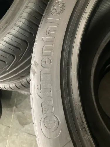 1-Pneus 225/45/18 Continental ContiCrossContac5 Run Flat.