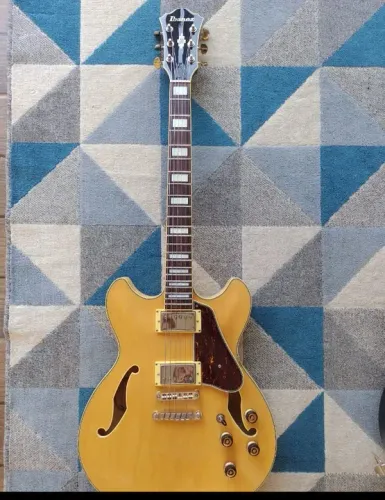 Guitarra Ibanez semiacustica as73