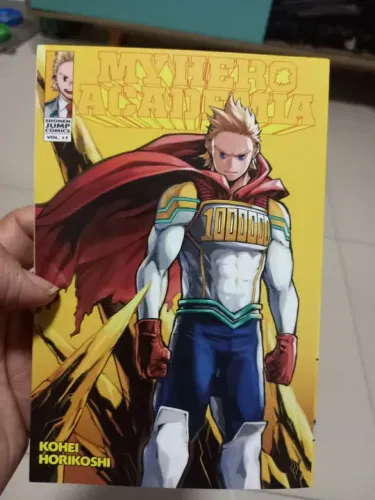 My Hero Academia Vol. 17 - HQ em ótimo estado!