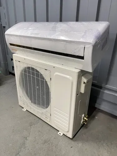 Ar condicionado AGRATTO 24.000 BTUS