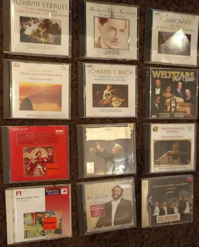 Vendo 12 CDs músicas clássicas e óperas