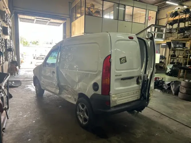 Sucata Kangoo 1.6 16v flex 2016 - retirada de peças