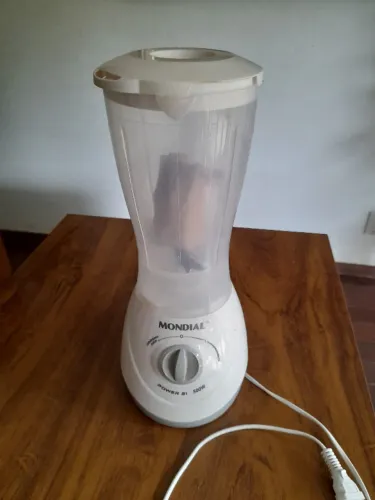 Liquidificador Mondial com defeito