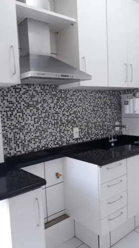 Apartamento reformado 2 quartos no centro