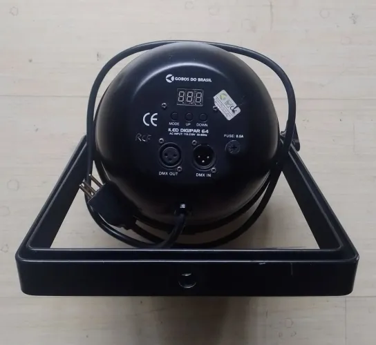 Refletor LED PAR 64 10mm 181 LEDS DMX e Sensor Rítmico (Usado)