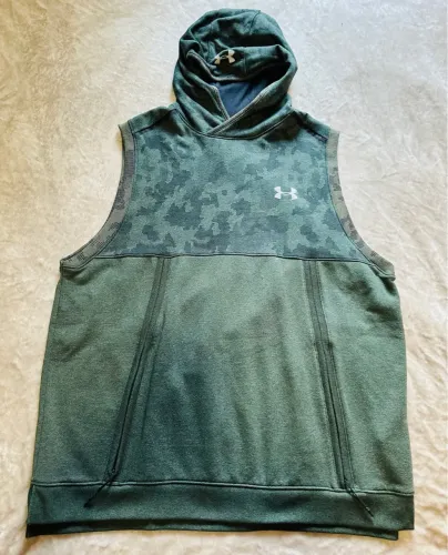 Colete com capuz Under Armour Original. Verde Camuflado Original 