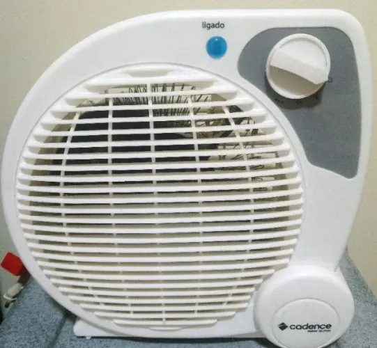 Aquecedor Portátil Cadence Praticamente sem uso Modelo Novo
